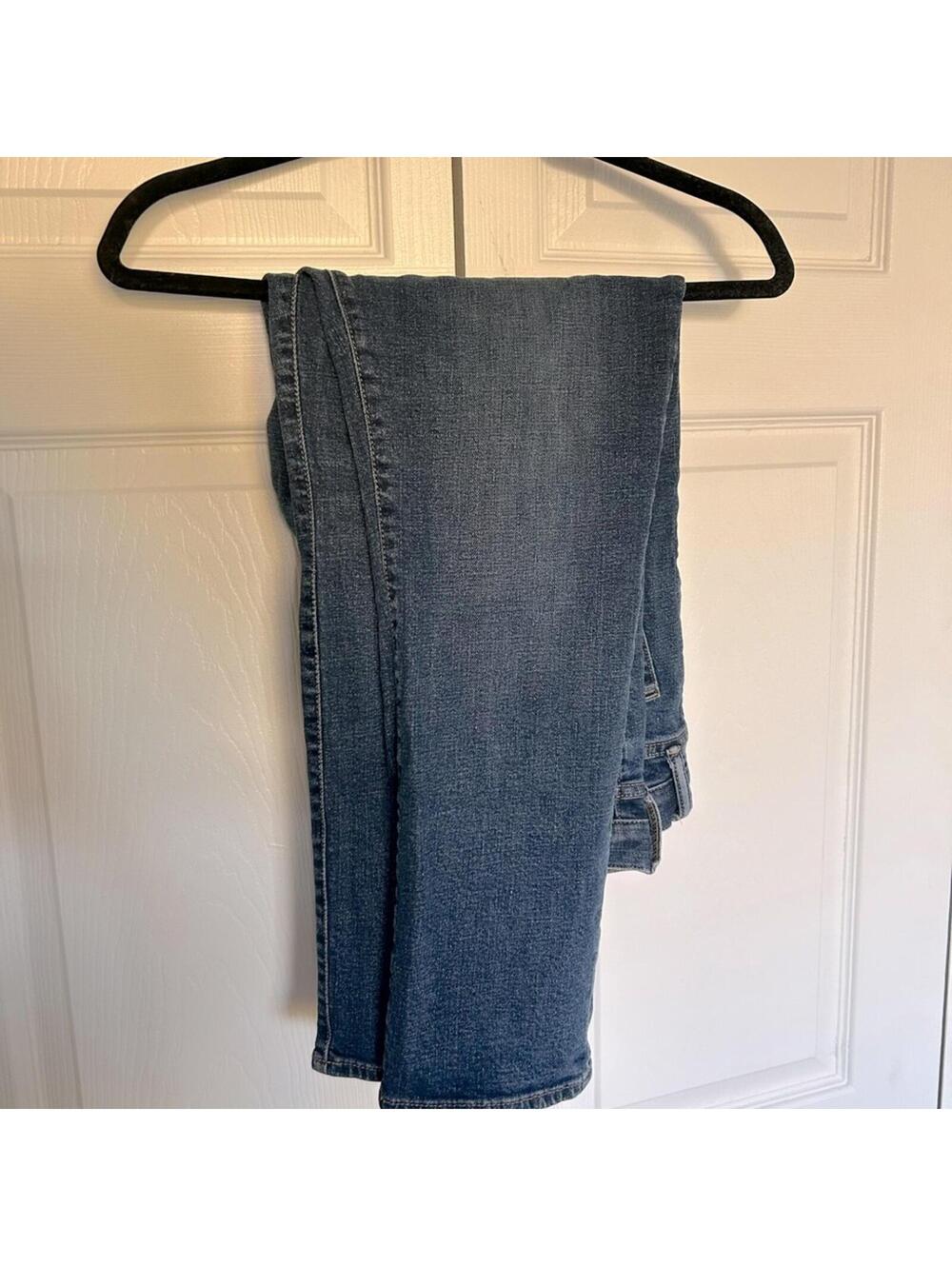 Men’s Gap Blue Jeans - 33x28